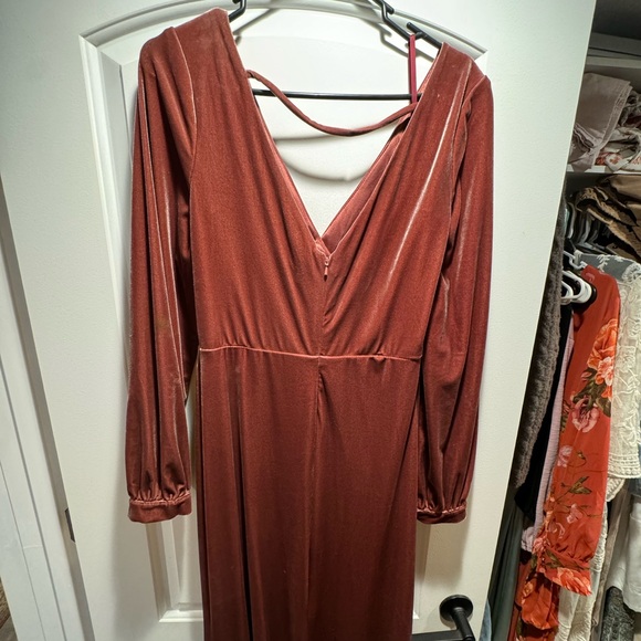 Revelry Vera Velvet Dress | Dusty Rose - Picture 4 of 5